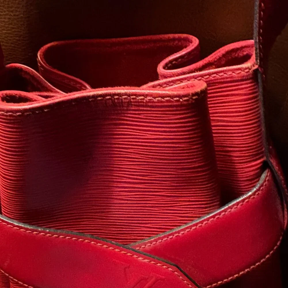 LOUIS VUITTON Epi Sac Depaule GM Shoulder Bag Red M80207 LV Auth 131025 - Picture 8 of 16